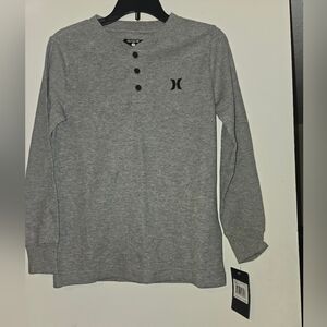 Brand new with tags Hurley 3 button thermal shirt size small (8).